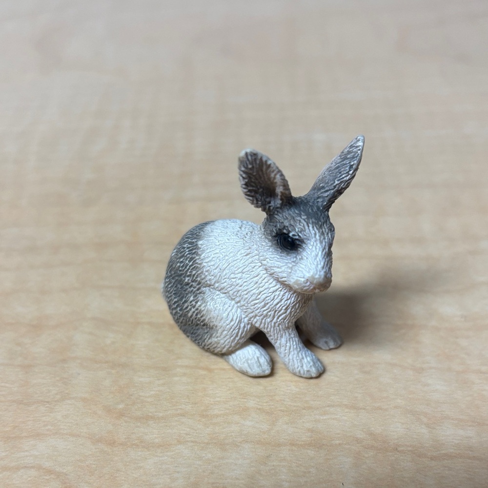 Schleich Rabbits Figurine Set - Brown, Gray, Cream - Picture 3 of 6